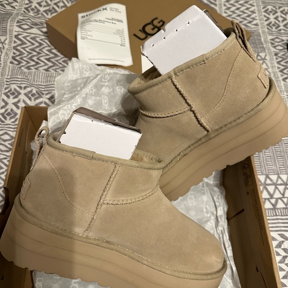 UGG - Ultra mini platform Ugg - Picture 2 of 7